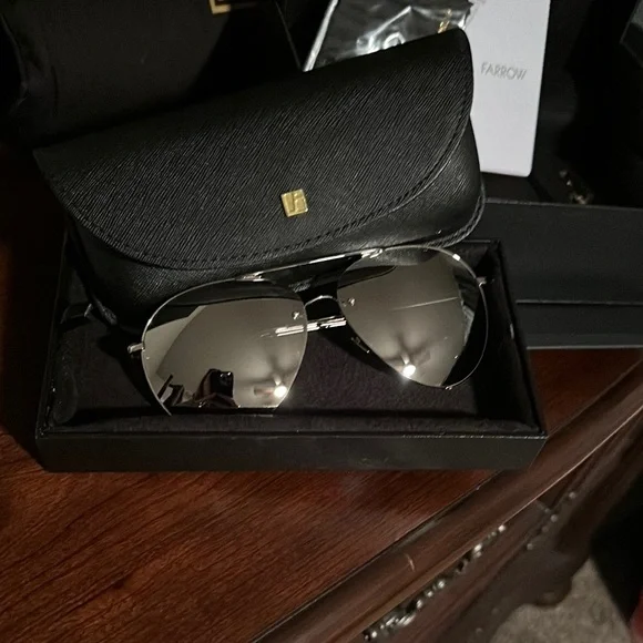 Linda Farrow Silver Modern Sunglasses - Picture 2 of 10